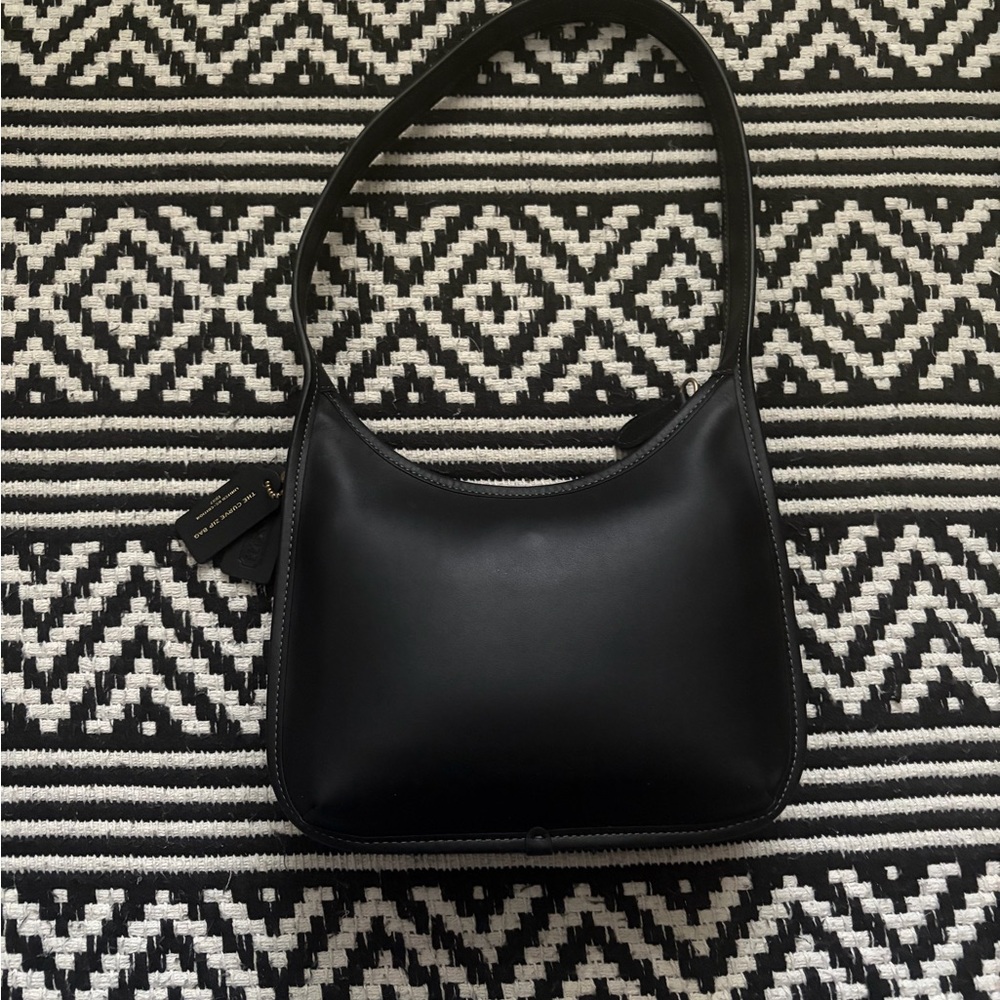 Coach curve zip - Picture 2 of 4